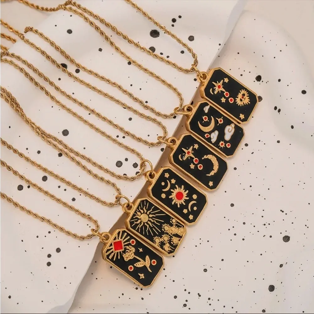 NWT Gold Sun Moon Necklace Dainty Celestial Gothic Boho Festival Charm